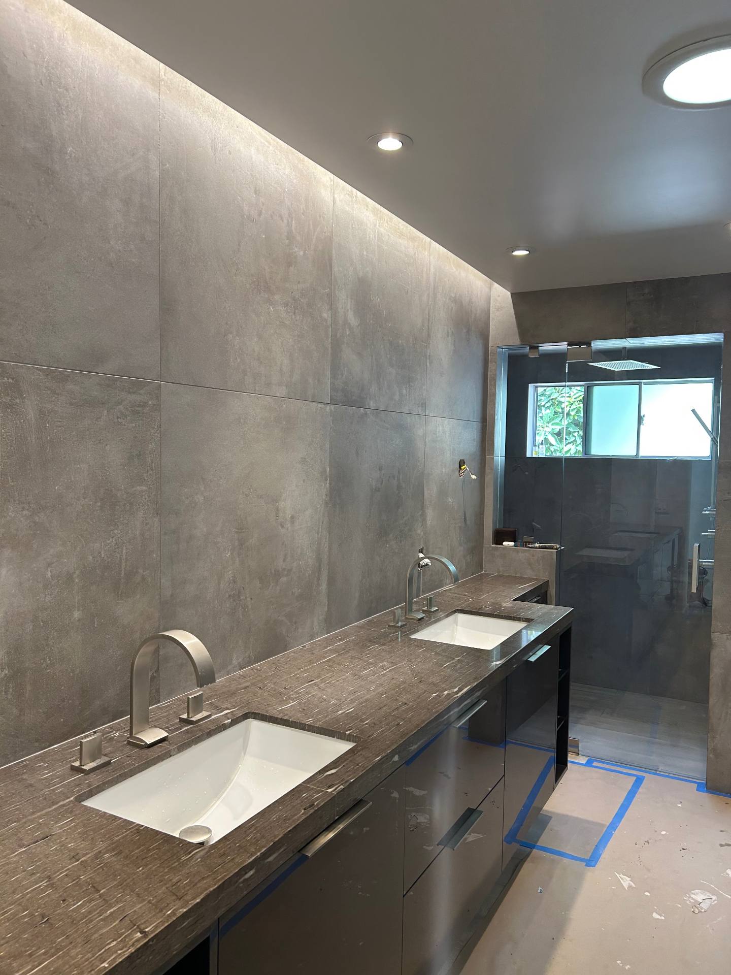 Floors & Countertops